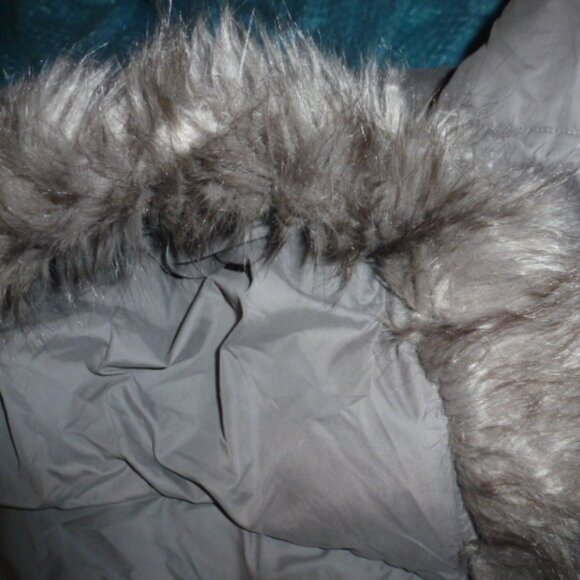 🧥 A New Day Puffer Mid-Length Coat with Faux Fur-Lined Hood – Gray (Size S) - Picture 11 of 12